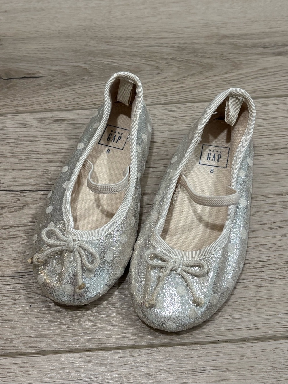 GAP Girls' Gold Glitter Ballet Flats with Polka Dots size 8
